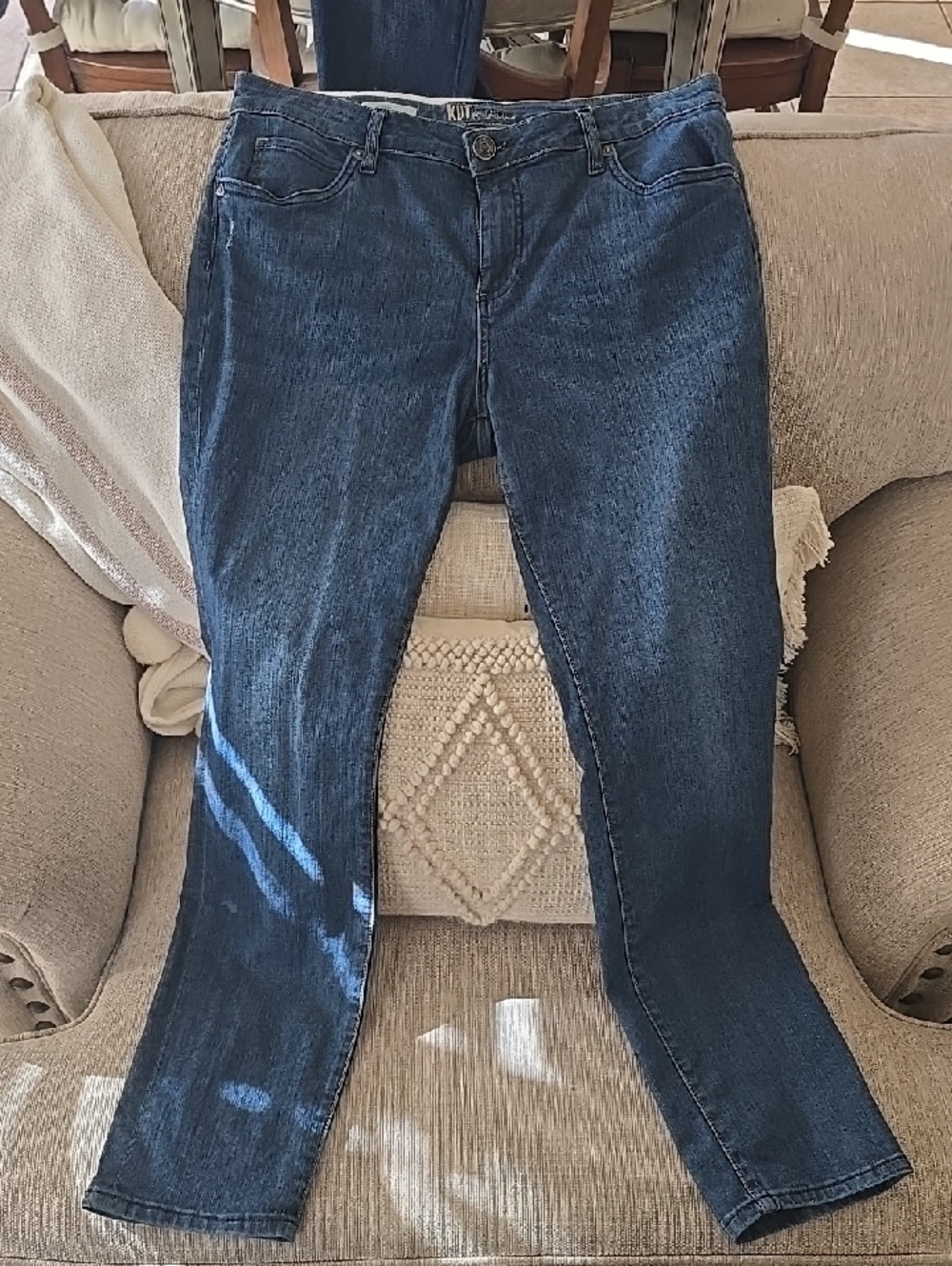KUT FROM THE KLOTH Katy Mid Rise Ankle Boyfriend Jeans Size 12 Medium Wash